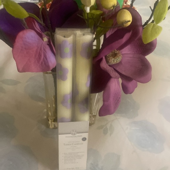 Huntington Home 2 Pack Flower Led Novelty Taper Candles - Picture 3 of 10